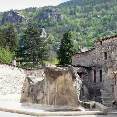 Charmant Appartement Dans Joli Village D'Annot Exterior foto