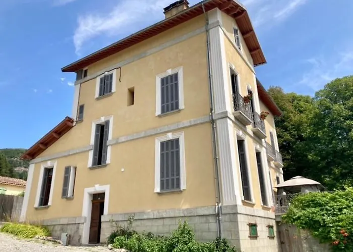 Charmant Appartement Dans Joli Village D\'Annot